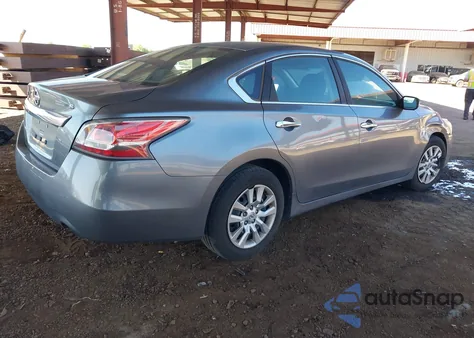 2015 Nissan Altima 2.5/2.5 S/2.5 Sl/2.5 Sv из США, поврежденный, VIN 1N4AL3AP8FC464773
